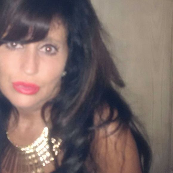 Meet your Posher, Catherine - Picture 1 of 1